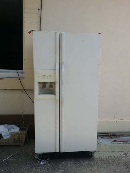 départ frigo blanc